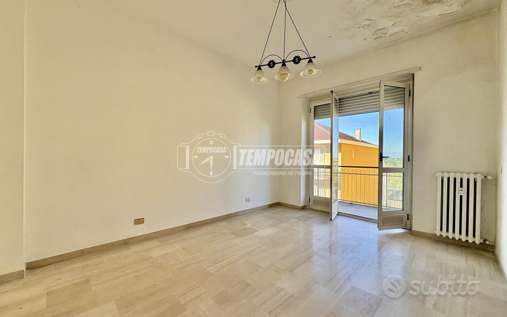 AMPIO BILOCALE DA RISTRUTTURARE CON AMPIA CANTINA - Altro