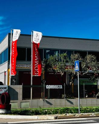 Immobile di 180 m² con 5 locali a Pomezia