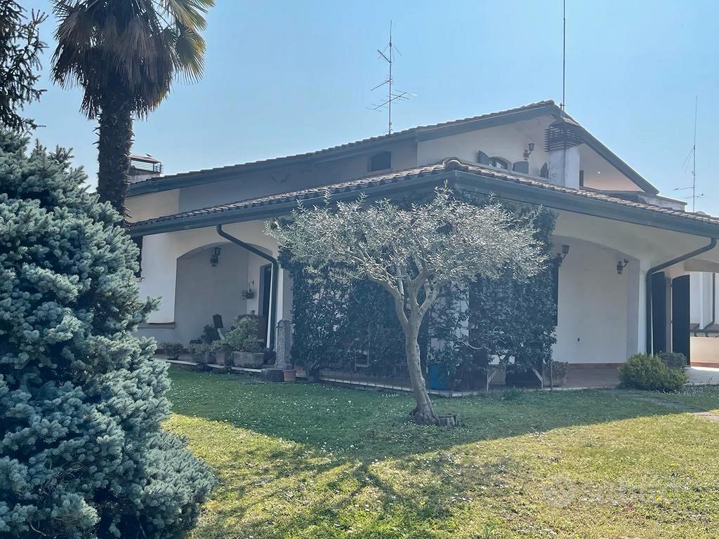 Belfiore: villa singola con giardino - Vista 3
