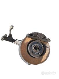 Montante anteriore sinistro Audi A6 4F 3.0 tdi 233