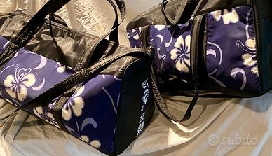 2 Borse a fiori blu e bianchi