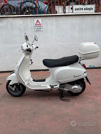 Vespa LX 150