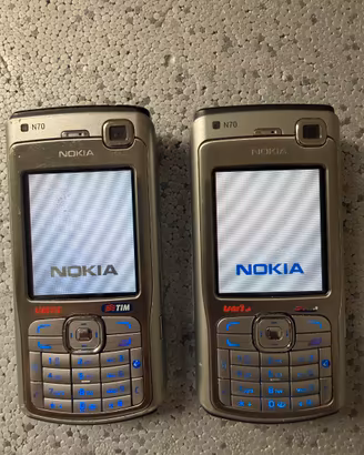Nokia N70 Originale – Un'icona del Vintage Tech