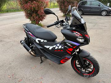 Aprilia SR GT 200 Replica