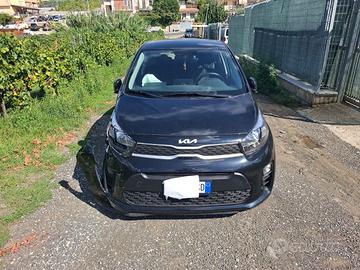 KIA PICANTO 23 BENZINA INCIDENTATA MARCIANTE