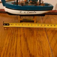 Modellino in legno peschereccio Marina di Camerota
