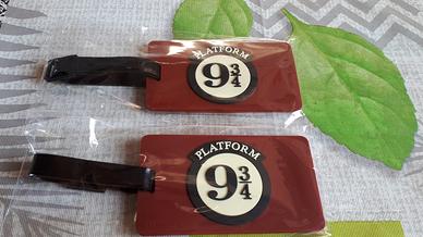 Nr. 2 etichette per bagaglio NUOVE Harry Potter