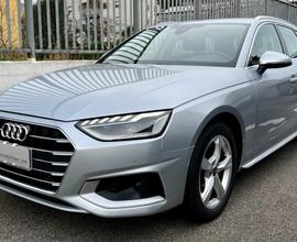 AUDI A4 Avant 30 TDI/136 CV S tronic Business Ad