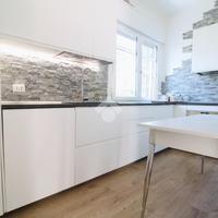 PORZIONE DI BIFAMILIARE A JESOLO