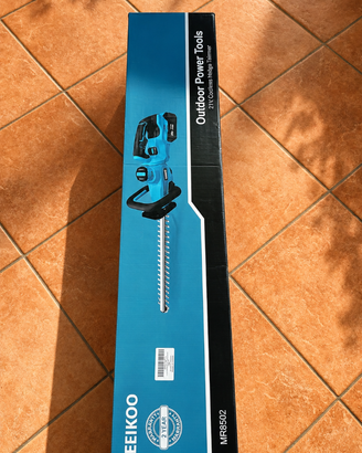 Tagliasiepi  batteria nuovo imballato prato erba