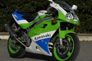 Kawasaki ZXR 750