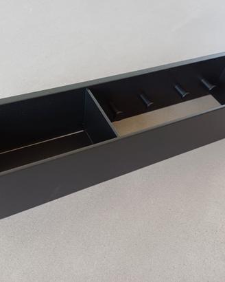 Mensola di alluminio nero con ganci - 40 cm