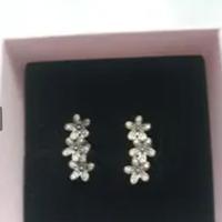 Pandora orecchini tris di margherite