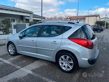 Peugeot 207 1.6 HDi Diesel Per Neopatentati
