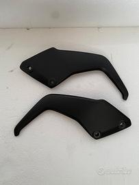 MANIGLIE POSTERIORI YAMAHA TRACER 700 DAL 2019 AL 