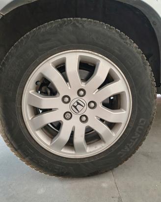 2 pneumatici Vredestein 215/65 R16 4 stagioni 