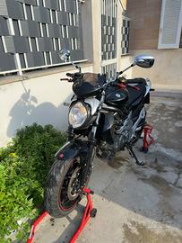 Suzuki SFV Gladius 650 - 2011