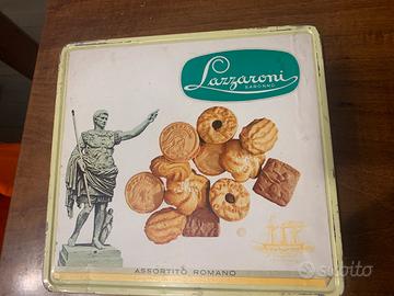Scatola latta Lazzaroni e bottoni vintage