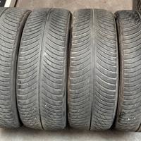 Gomme invernali Michelin 215 50 18