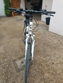 e-bike touring