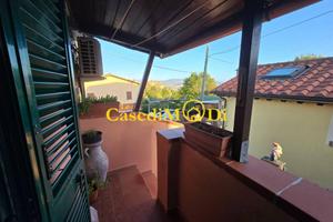 Casa indipendente di 50 m² con 2 locali e posto au