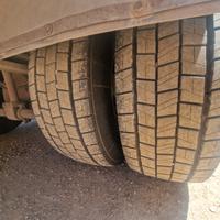 Gomme 305 / 70 R 19.5 tubeless