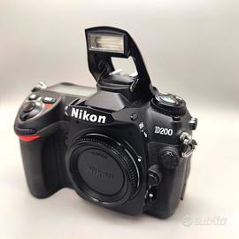 Nikon D200 - Reflex professionale CCD