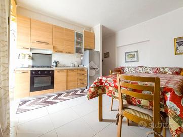 3 LOCALI A MANFREDONIA