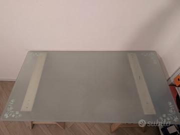 Tavolo in vetro Ikea