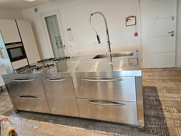  cucina in acciaio usata