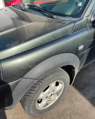 LAND ROVER FREELANDER 2005 PARAFANGO ANTERIORE SX/