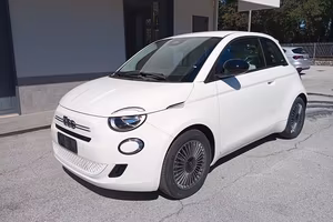 Fiat 500 Berlina Hybrid Icon