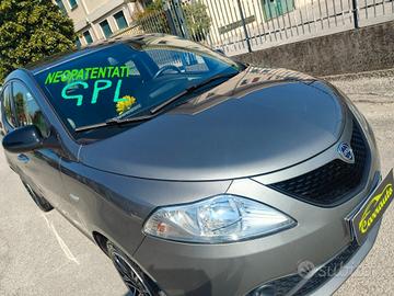 Lancia Ypsilon 1.2 69 CV 5 porte GPL Ecochic Gold