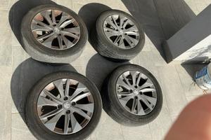 Cerchi e gomme da 16 Peugeot/Citroen e simile
