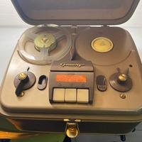 Registratori , radio giradischi vintage