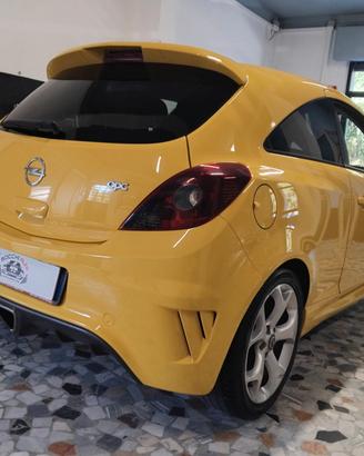 Opel Corsa 1.6 T 192CV 3 porte OPC