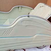 Carrozzina giocattolo