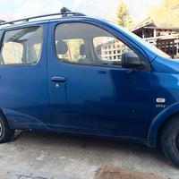 Parti di ricambio TOYOTA YARIS VERSO 2002