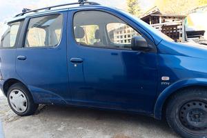 Parti di ricambio TOYOTA YARIS VERSO 2002