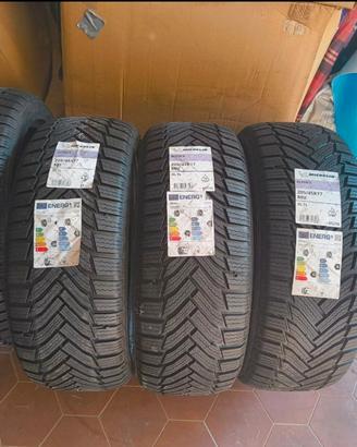 205 45 17 invernali Michelin nuove 