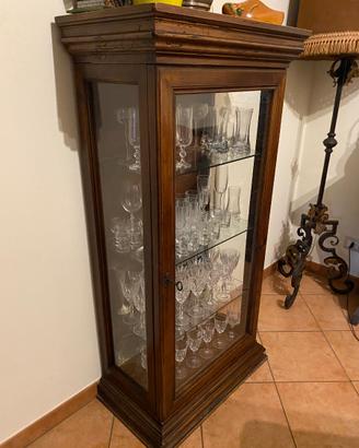 Vetrina arte povera