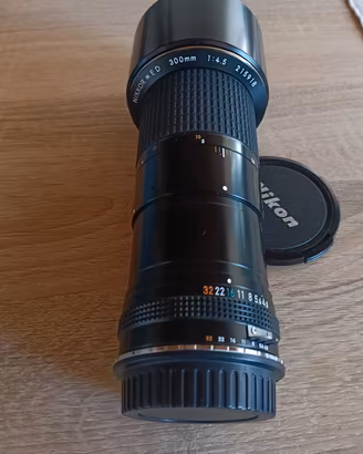 Nikkor IF ED 300 f/4.5 AI Versione Oro Top