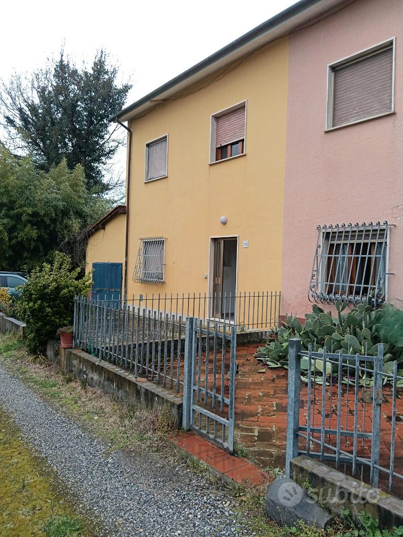 Fabbricato plurifamiliare con terreno - Vista 2