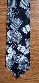 cravatta con semi delle carte