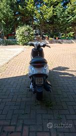 Scooter zip 50 2t