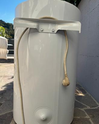 Prodotto: Scaldabagno / Scaldacqua elettrico.