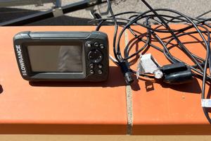 Ecoscandaglio Lowrance hook 4x