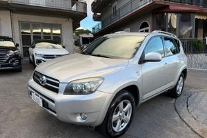 TOYOTA RAV4 2.2 D-4D 177 CV Sol Plus
