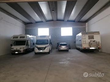 Ricovero camper per 2/3 messi