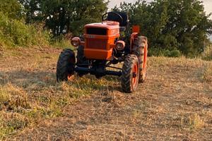 Trattore gommato Fiat 300 DT 4x4